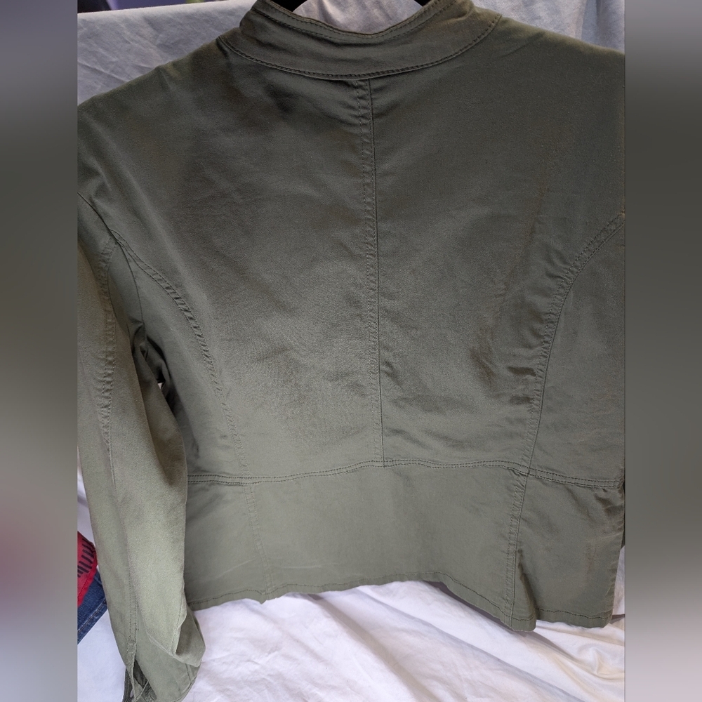 Baccini Army Green jacket, lightweight, size LARGE 4 front pockets. Button up - Picture 11 of 14